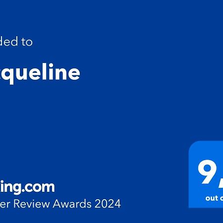 Jacqueline Διαμέρισμα Σαλού Εξωτερικό φωτογραφία